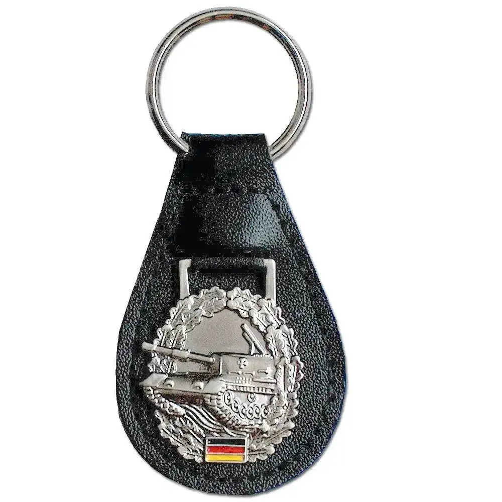 Keyring with beret badge - Image 3